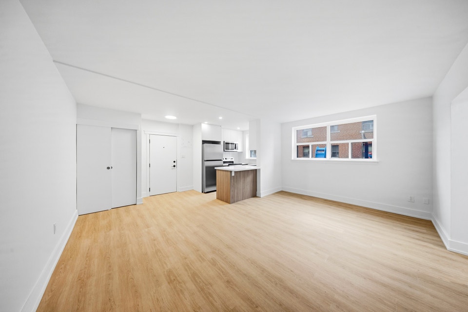 GORGEOUS 2 BEDROOM EAST YORK APARTMENTS! 2
