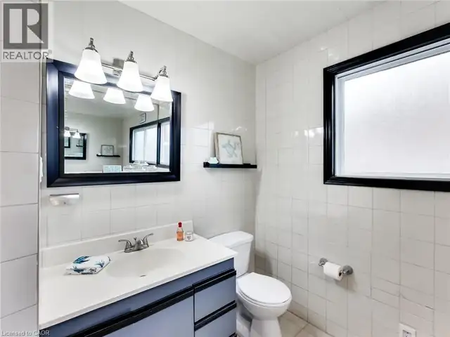 18 PAVAROTTI Court Hamilton, Ontario in Houses for Sale in Hamilton - Image 31