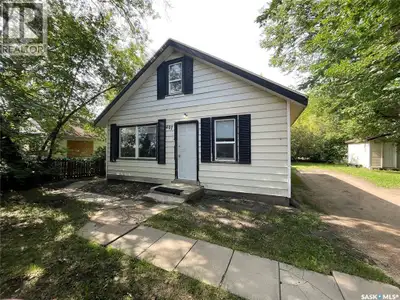 Move-in ready, this property makes an excellent starter home or investment opportunity. The spacious...