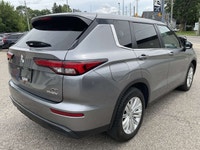 Vehicle Highlights: - Accident free - Single owner - Winter tires included Just landed is a very des... (image 6)