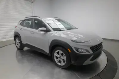 HEATED FRONT SEATS, LANE DEPARTURE WARNING, HEATED STEERING WHEEL, BLIND SPOT MONITOR, BACK-UP CAMER...