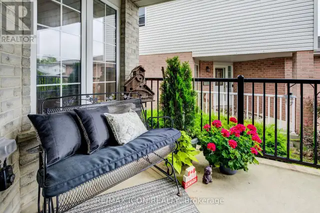 270 RESURRECTION DRIVE Kitchener, Ontario63006663782147123