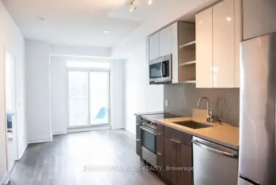 Stunning Waterfront Condo with Breathtaking Lake Views