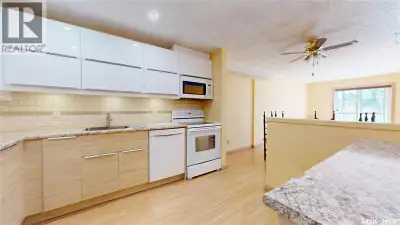 What a great find in Cathedral! This is a bright south facing large one bedroom one bathroom condo w...