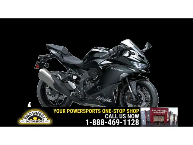 2025 Kawasaki Ninja ZX-4R VERY LIMITED AVAILABILITYBLACK IS SOLD in Sport Bikes in Guelph - Image 2