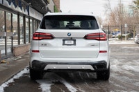 2022 BMW X5 xDrive 40i BMW X5. All-wheel-drive SUV powered by a 3.0l turbocharged 6-cylinder engine... (image 4)