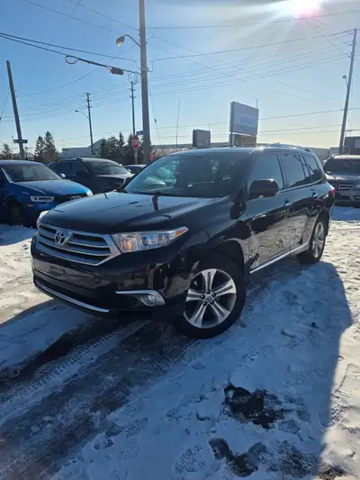 2013 TOYOTA HIGHLANDER LIMITED Year: 2013 Make: Toyota Model: Highlander Mileage:165,000 Km Transmis...