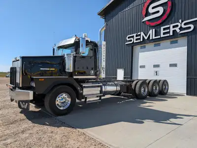 2023 Western Star 4900XD Tri Drive Heavy Spec Tridem Cab and Chassis KMS 279,804 HRS: 7,700 Over $43...