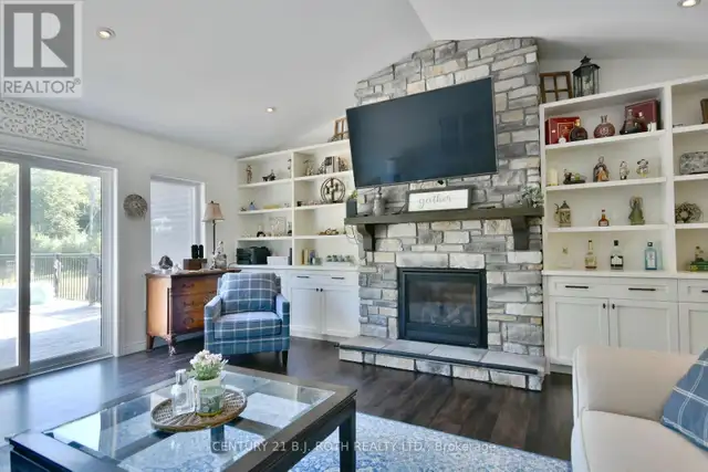 5 GERUS ROAD Tiny, Ontario in Houses for Sale in Barrie - Image 4