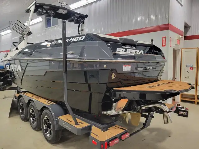 2023 Supra SE in Powerboats & Motorboats in Granby - Image 13