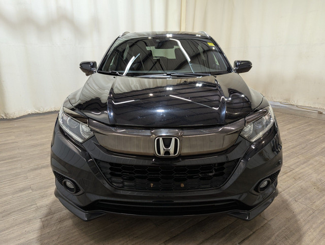2019 Honda HR-V Sport No Accidents | Sunroof | Heated Seats in Cars & Trucks in Calgary - Image 2
