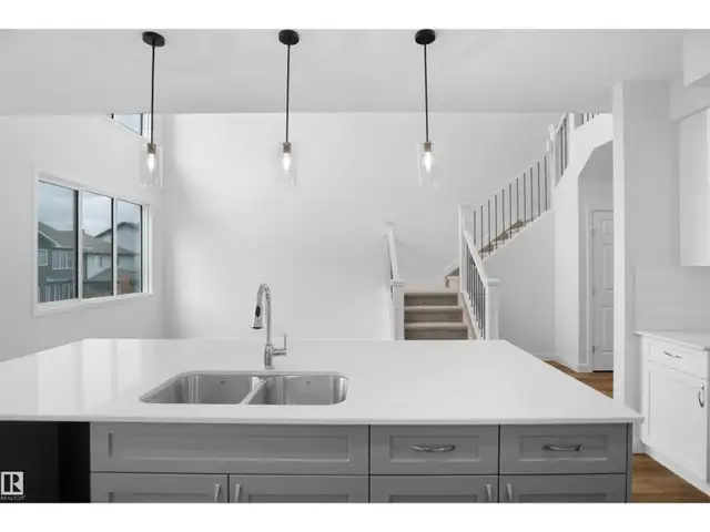 133 SUNLAND WY Sherwood Park, Alberta in Houses for Sale in Strathcona County - Image 17