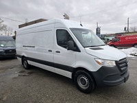 Perfect Auto CLEAN CARFAX - ONE OWNER - BUMPER TO BUMPER FACTORY WARRANTY - 3 SEATER - 4 CYLINDER ,... (image 2)