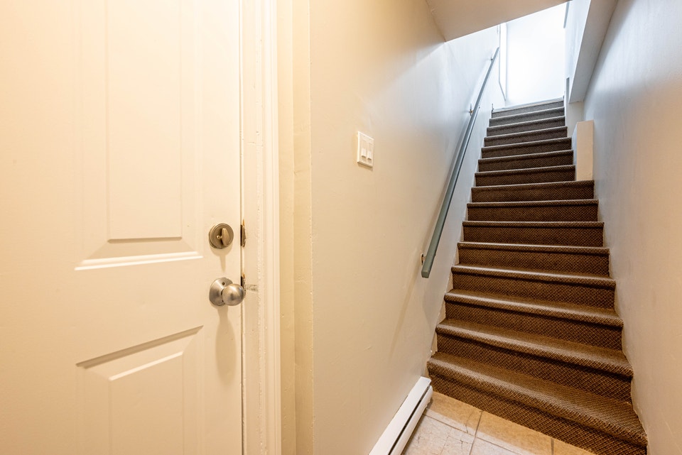 Downtown Halifax Renovated 4 Bedroom Apartment For Rent 2