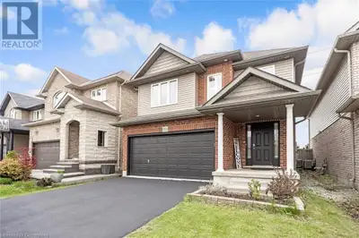 Stunning and well-kept 4-bedroom, 2.5-bath home in the highly desirable Summit Park community, offer...