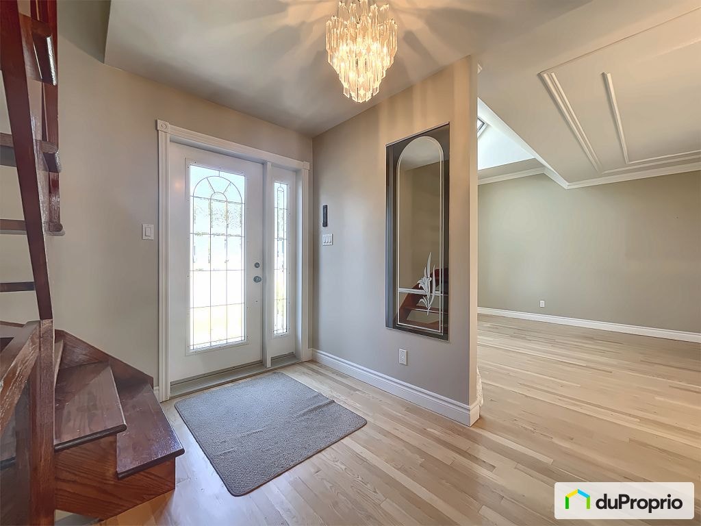 $590,000 - 1 1/2 Storey for sale in Thetford Mines — photo 2