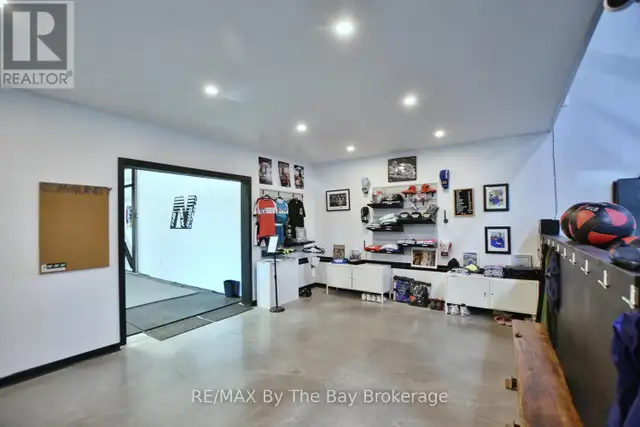 3 - 23 STEWART ROAD Collingwood, Ontario in Commercial & Office Space for Rent in Oakville / Halton Region - Image 8