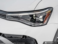 AMVIC-licensed business 2025 Volkswagen Taos Comfortline 4Motion w/ Sunroof Package – All-New & Adve... (image 7)