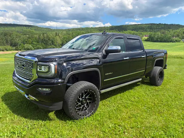 2017 GMC Denali Serria504016659525806081