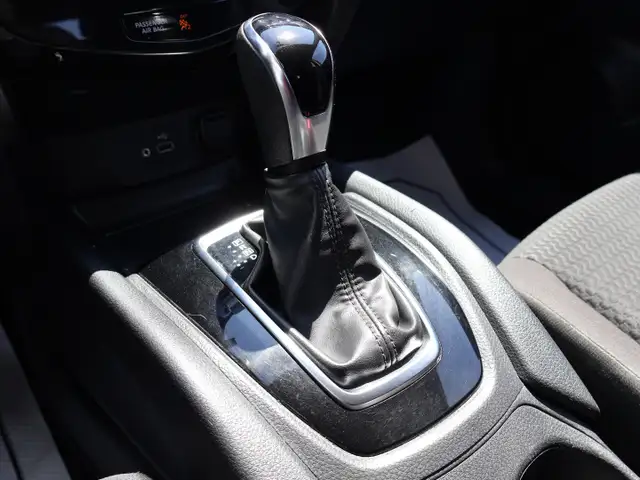 2019 Nissan qshqai in Cars & Trucks in Oakville / Halton Region - Image 19