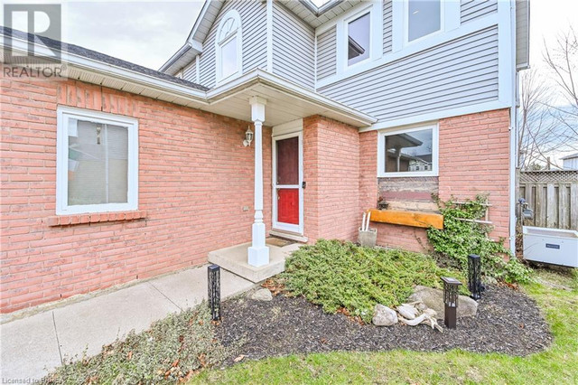 29 MIDDLEMISS Crescent Cambridge, Ontario in Houses for Sale in Cambridge - Image 3