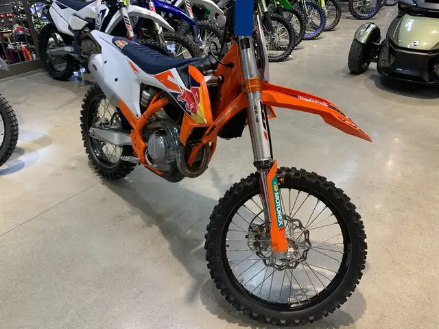 2018 KTM 450 SX-F Factory Edition factory replica 450SXF in Dirt Bikes & Motocross in Guelph - Image 3