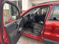 Check out this 2016 Volkswagen Tiguan Comfortline AWD basically, the SUV version of that friend whos... (image 8)