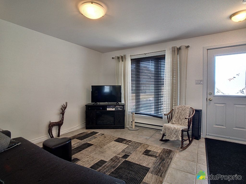 $220,000 - Semi-detached for sale in Dolbeau-Mistassini — photo 2