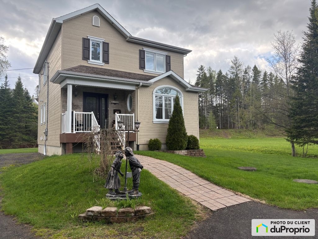 $469,000 - 2 Storey for sale in Amqui — photo 2