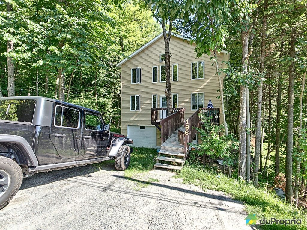 $779,000 - 3 Storey for sale in Magog — photo 2
