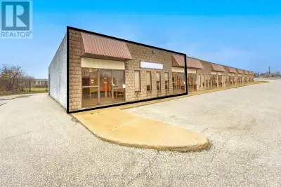 SUMMER SPECIAL! MOVE INTO THIS 2,750 SQ FT DOUBLE END UNIT IN OUR INDUSTRIAL/COMMERCIAL PLAZA IN THE...