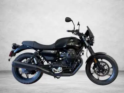 2022 Moto Guzzi STONE V7 Come and meet our experts at Gabriel BMW Moto / Moto International, your de...