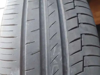 2 x 315/35/21 CONTINENTAL primumcontact Run Flat tires about 90 % tread left good condition for bmw...