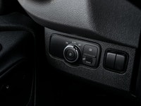 Introducing the 2019 Mercedes-Benz Sprinter 2500 170-in. WB—built for durability, power, and versati... (image 9)