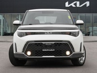 Discover the urban versatility and modern functionality of this exceptional White 2023 Kia Soul Hatc... (image 1)