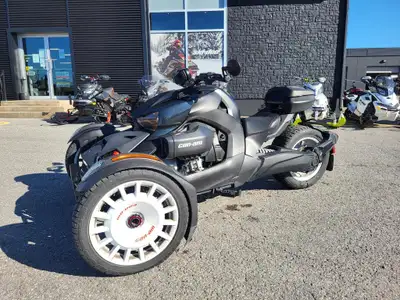 Can-Am RYKER 900 RALLY 2023 À vendre Can-Am Ryker Rally 900 ACE 2023 Can-Am Ryker Rally 900 ACE 2023...