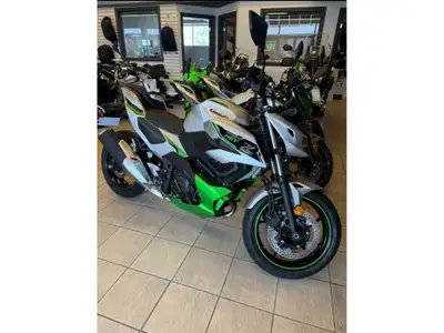 Z7 HYBRID 2024 Neuf! MÉGA PROMOTION!! HEV (HYBRID) Motorisation à essence + batterie Puissance E-BOO...