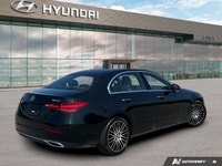 Previous Daily Rental. The advertised vehicle price is based on a promotional finance offer. Custome... (image 4)
