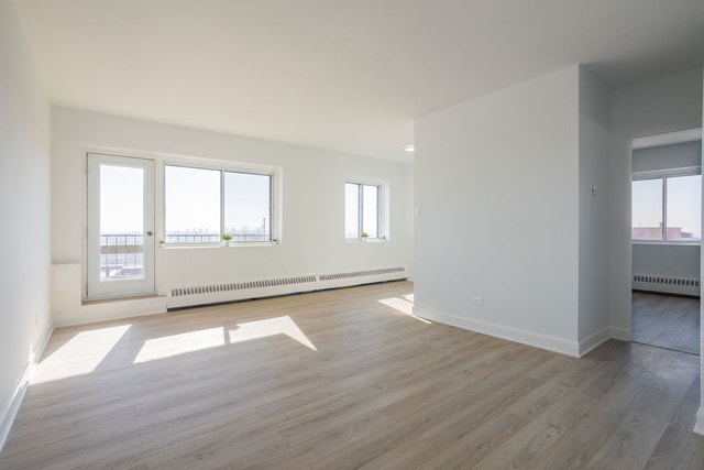 4400 Sainte Catherine ouest — photo 2