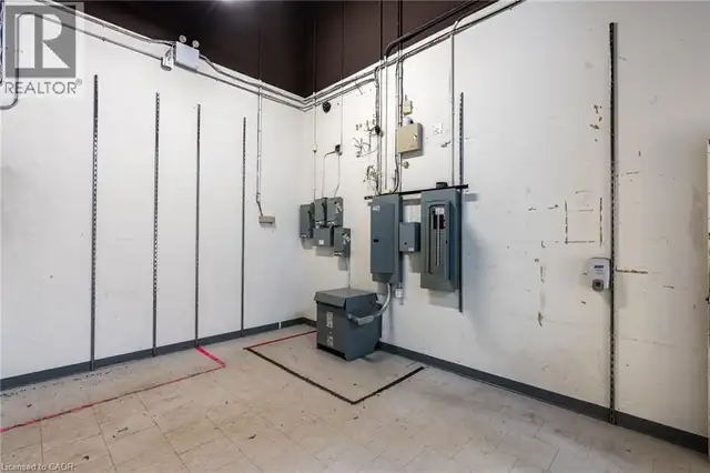 7500 LUNDY'S Lane Unit# B19 Niagara Falls, Ontario in Commercial & Office Space for Rent in St. Catharines - Image 21