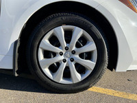 LED HEADLIGHTS, ADAPTIVE CRUISE CONTROL, LANE DEPARTURE WARNING, LANE KEEPING ASSIST, BACK-UP CAMERA... (image 9)