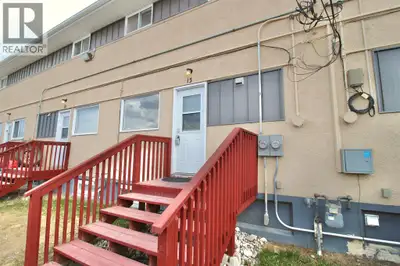 Affordable living just a stones throw away from the medical clinic, a shopping centre, grocery store...