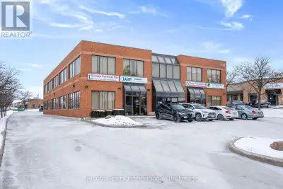 349 sq. ft. second floor unit located in a prestigious business park. Fully renovated and well-desig...