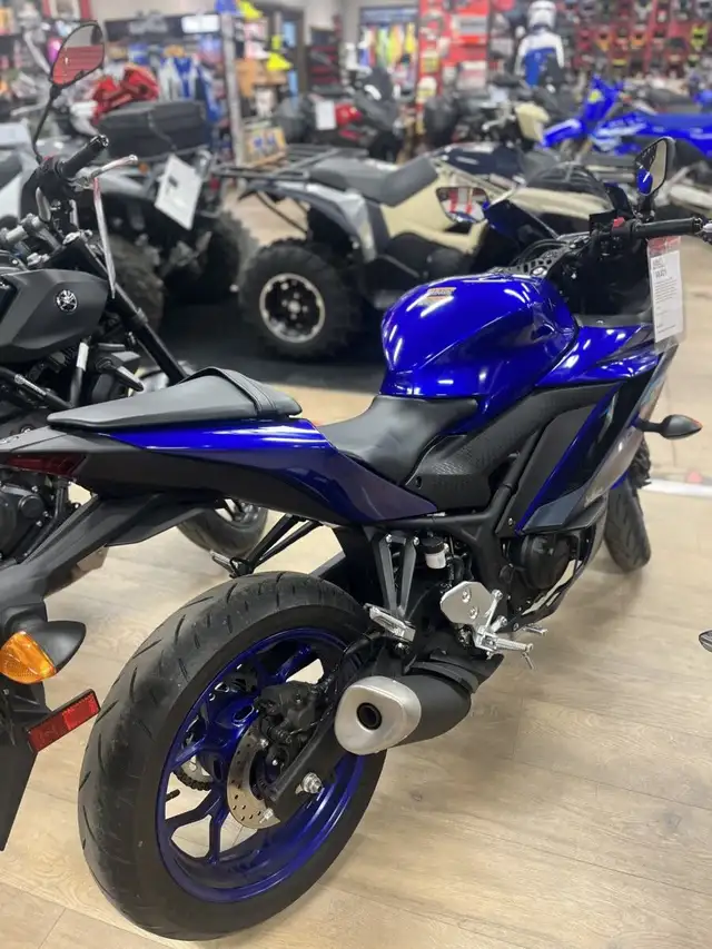 2024 Yamaha YZF-R3 in Street, Cruisers & Choppers in Ottawa - Image 5