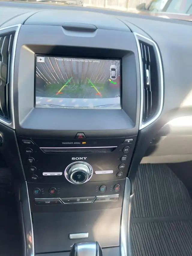 2017 Ford Edge Titanium525767157587660809