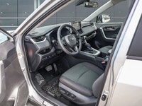 *Sunroof, Heated Steering Wheel, Power Liftgate, Heated Seats, Aluminum Wheels!* The RAV4 opens a wo... (image 7)