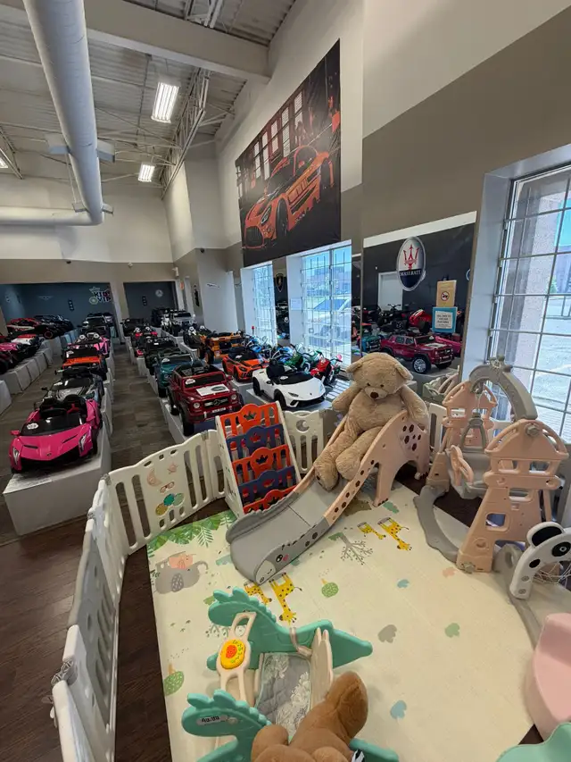 Luxury Kids Ride-On Cars – Rubber Wheels, Leather Seats & Remote in Toys in City of Toronto - Image 7