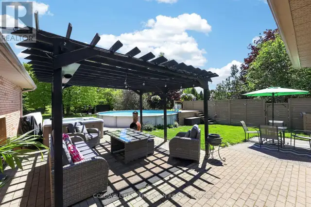 1959 SNOW VALLEY ROAD Springwater (Snow Valley), Ontario in Houses for Sale in Oakville / Halton Region - Image 35