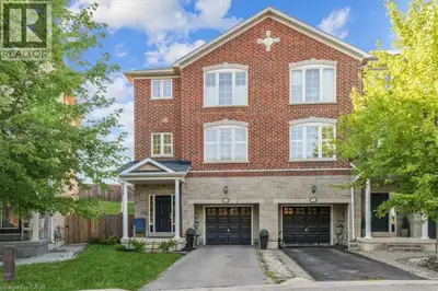 Welcome to 242 Andrews Trail, Milton — A Beautiful Home in the Sought-After Clarke Neighbourhood. Di...