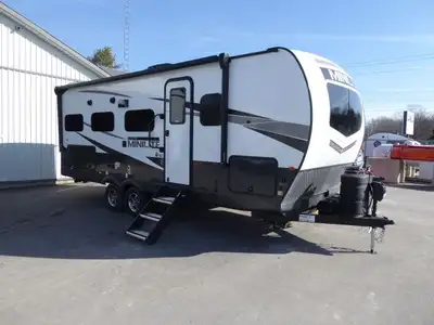 2024 MINI LITE 2517S Price Was $53,495….. Sale Price: $41,495…………JUST PAY THE TAX … NO HIDDEN FEES F...